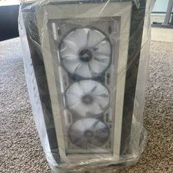 Corsair iCUE 5000X RGB Tempered Glass Mid-Tower ATX PC Case in white.