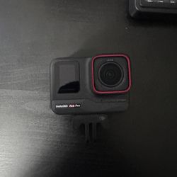 Insta 360 Ace Pro