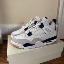 Jordan 4 SB Navy