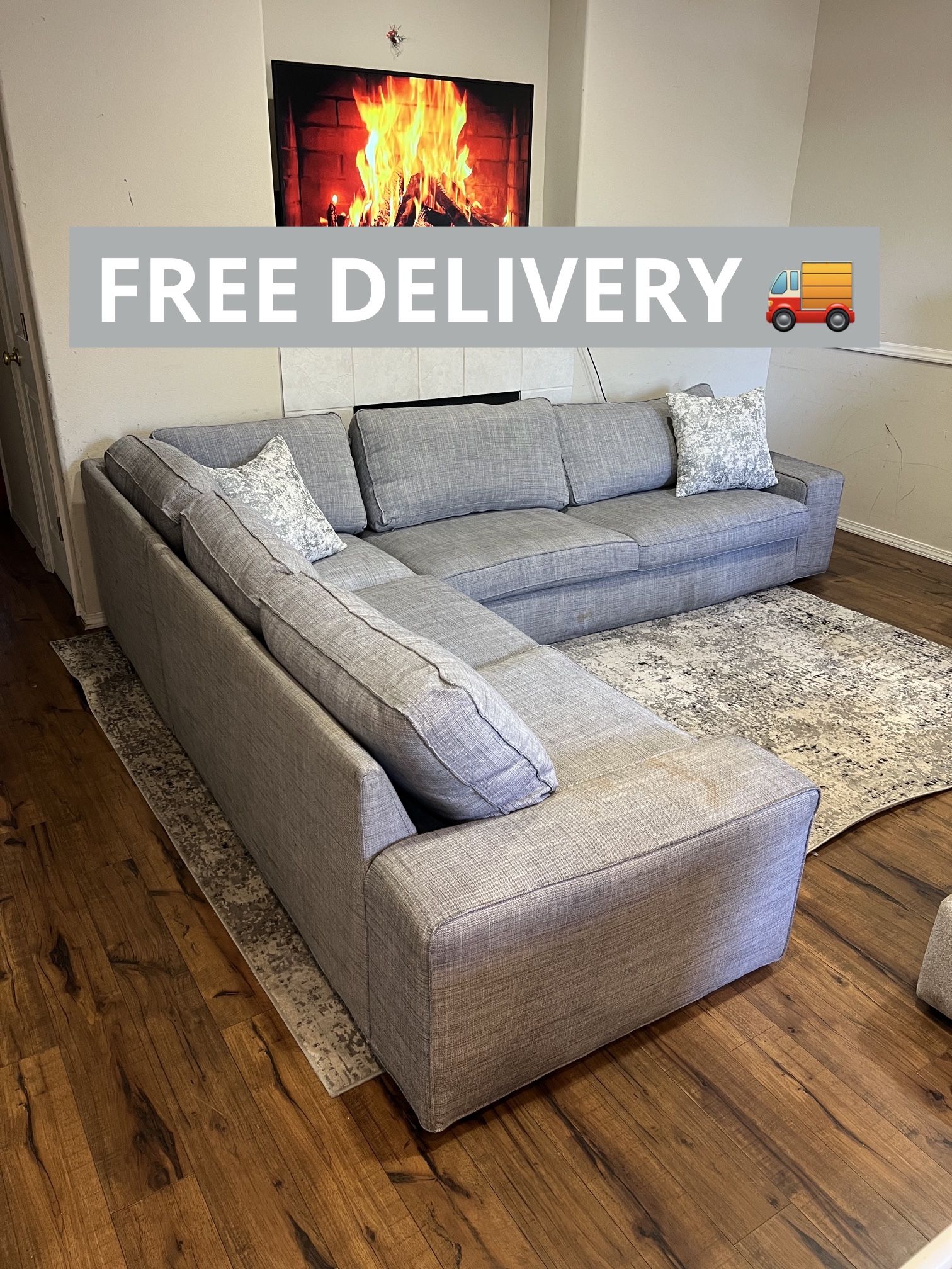 Large IKEA Sectional Couch 🛋️- FREE DELIVERY 🚚 