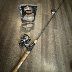 145$!! New Lews Light Style Fishing Combo. See Pick For Spec Info. 