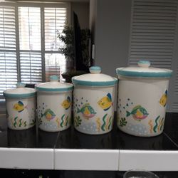 STUDIO NOVA CERAMIC CANISTER SET (The Big One Have A Small Chip)