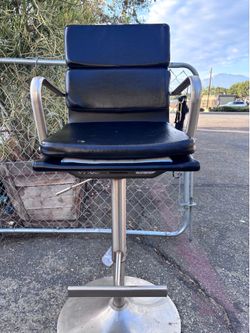 Barber chair