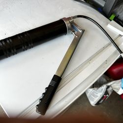 Grease Gun With Flex Hose.  Brand New 