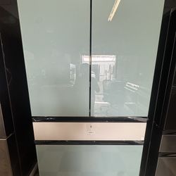 Samsung Bespoke Refrigerator With Water And Ice In Morning Blue And White Glass 