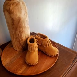 Minnetonka Baby Moccasins 