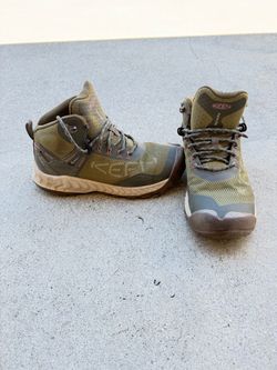 Hiking boots - size 6.5