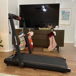 Like *NEW* Treadmill