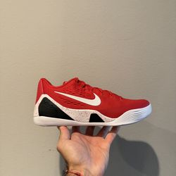 Kobe IX Low Elite Men’s Size 9.5 (NEW)