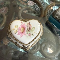Vintage Musical Trinket Box