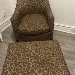 Accent Chair & Ottoman Set – Stylish, Comfy & Gently Used!