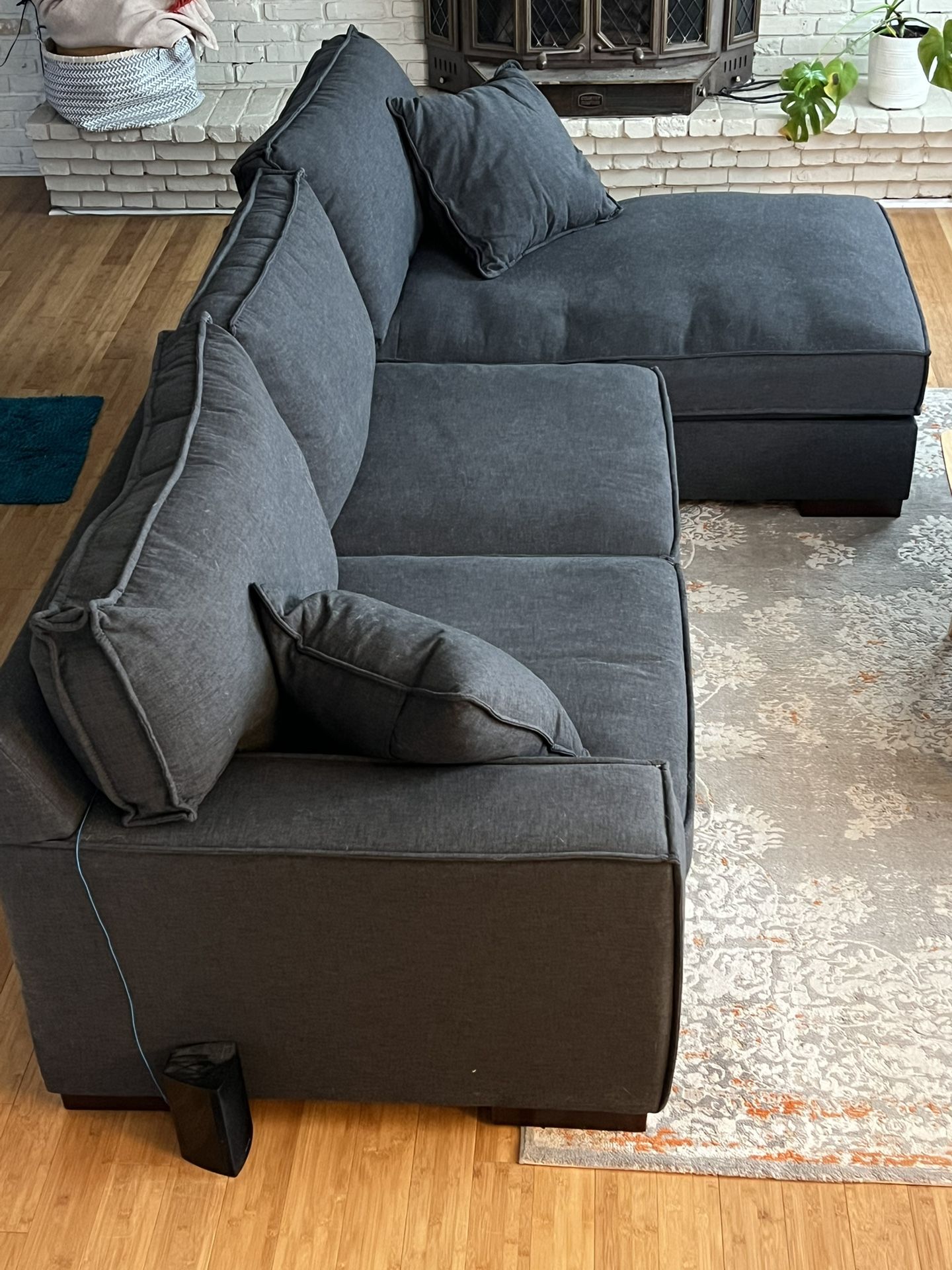 Ashley Furniture 2-piece Sectional with Chaise