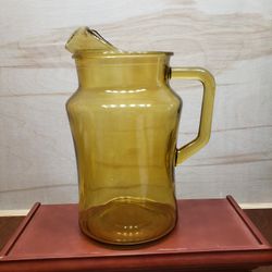 Anchor Hocking Amber Pitcher With Ice Lip Thick Cut 