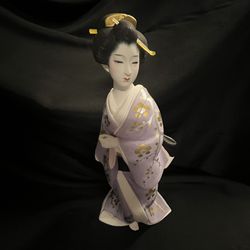Vintage  Porcelain Japanese figurine