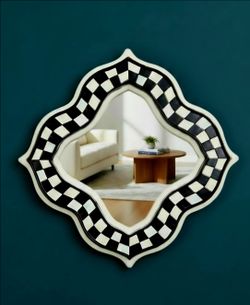 NEW MACKENZIE-CHILDS Quatriflower Wall Mirror, Diamond Mirror Wall Decor. 14×14