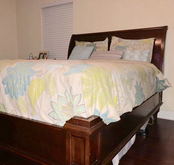 Martha Stewart Bernhardt Penobscot Sleigh Bed Queen For Sale In West Palm Beach Fl Offerup