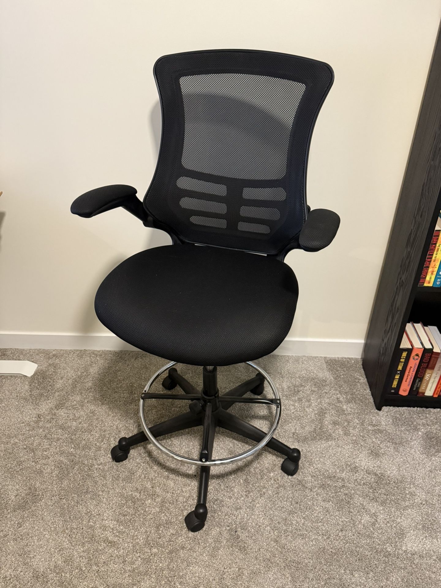 Ergonomic Mid-Back Office Swivel Chair w/ Adjustable Seat Height & Armrests