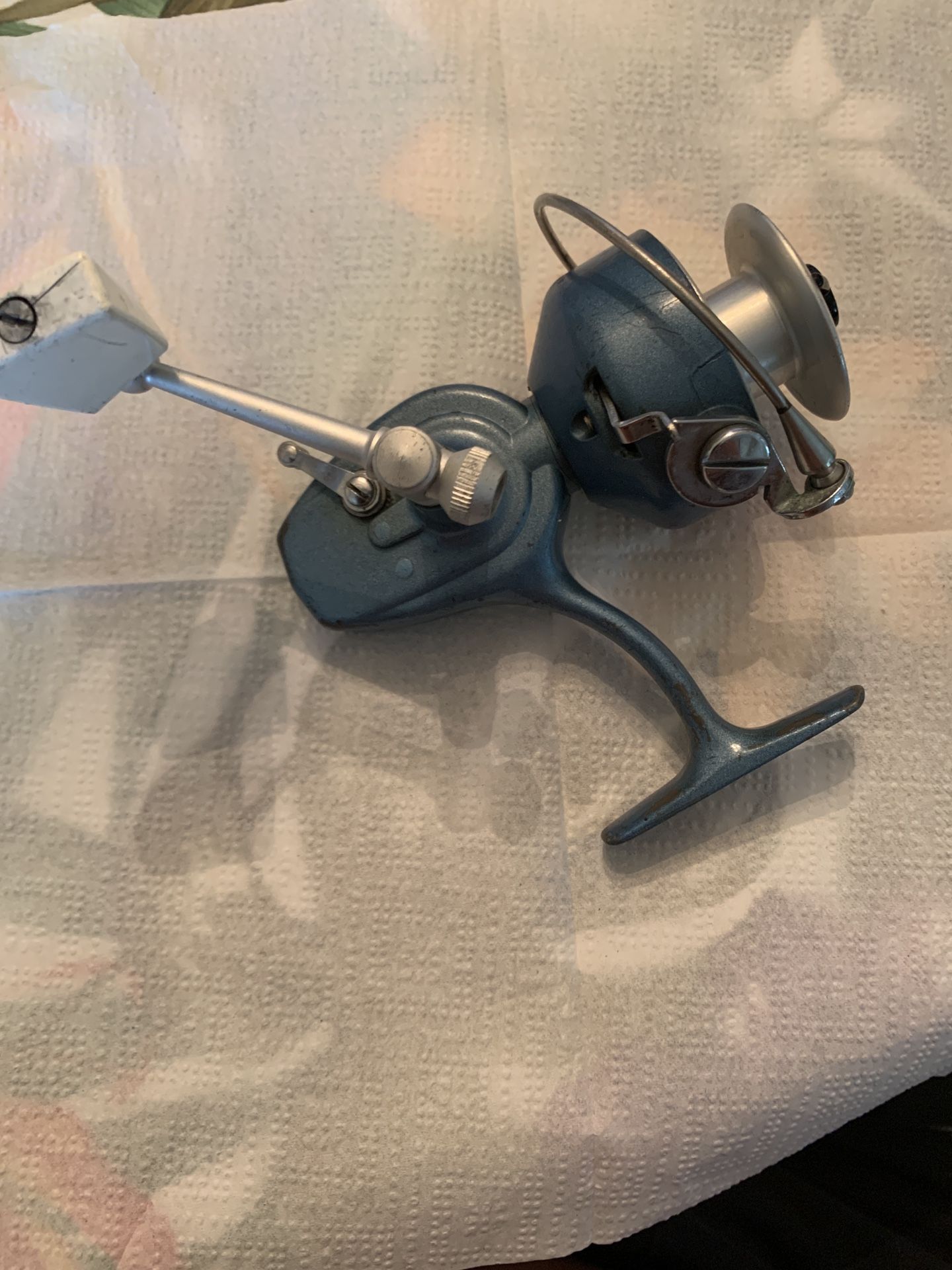 Fishing Reel PENN collectible $20