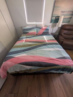 Queen size bed AND mattress!
