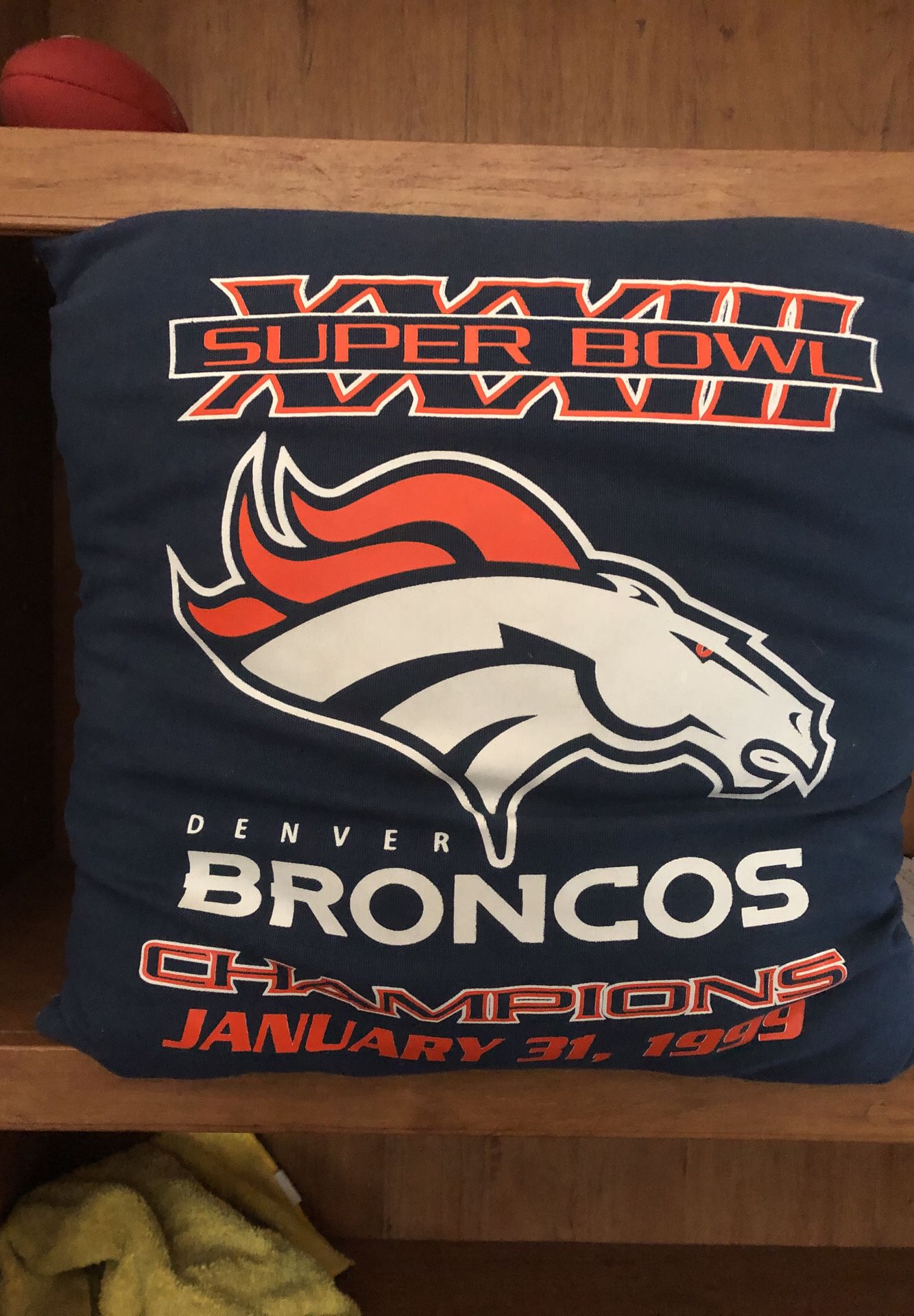 NFL - Denver Broncos: Super Bowl XXXIII throw pillow