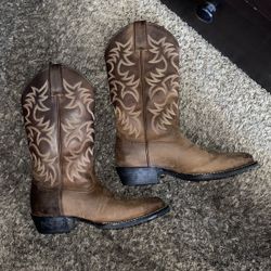 Ariat Boots Size 9