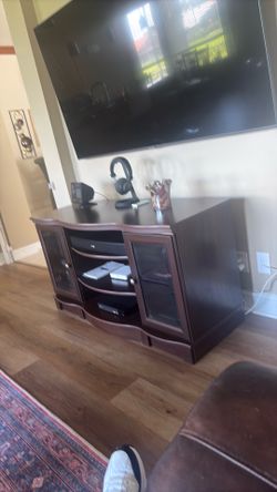 Tv stand