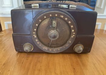 Antique ZENITH Tube Radio Bakelite
