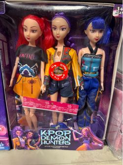 Kpop singing dolls $20 , notebooks $6