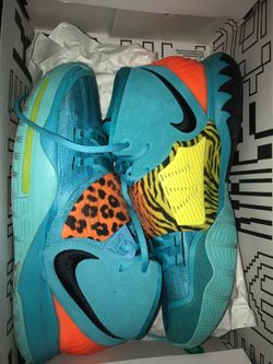 Kyrie 6s Oracle Aquas