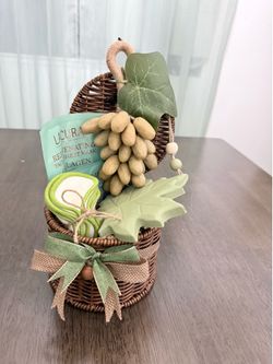 New Botanical Self-Care Gift Basket – Handmade Gift Set