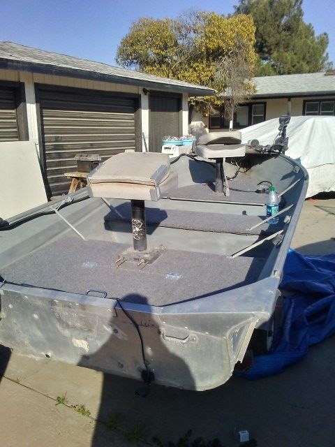 1979 Valco 14 ft Aluminum Fishing Boat