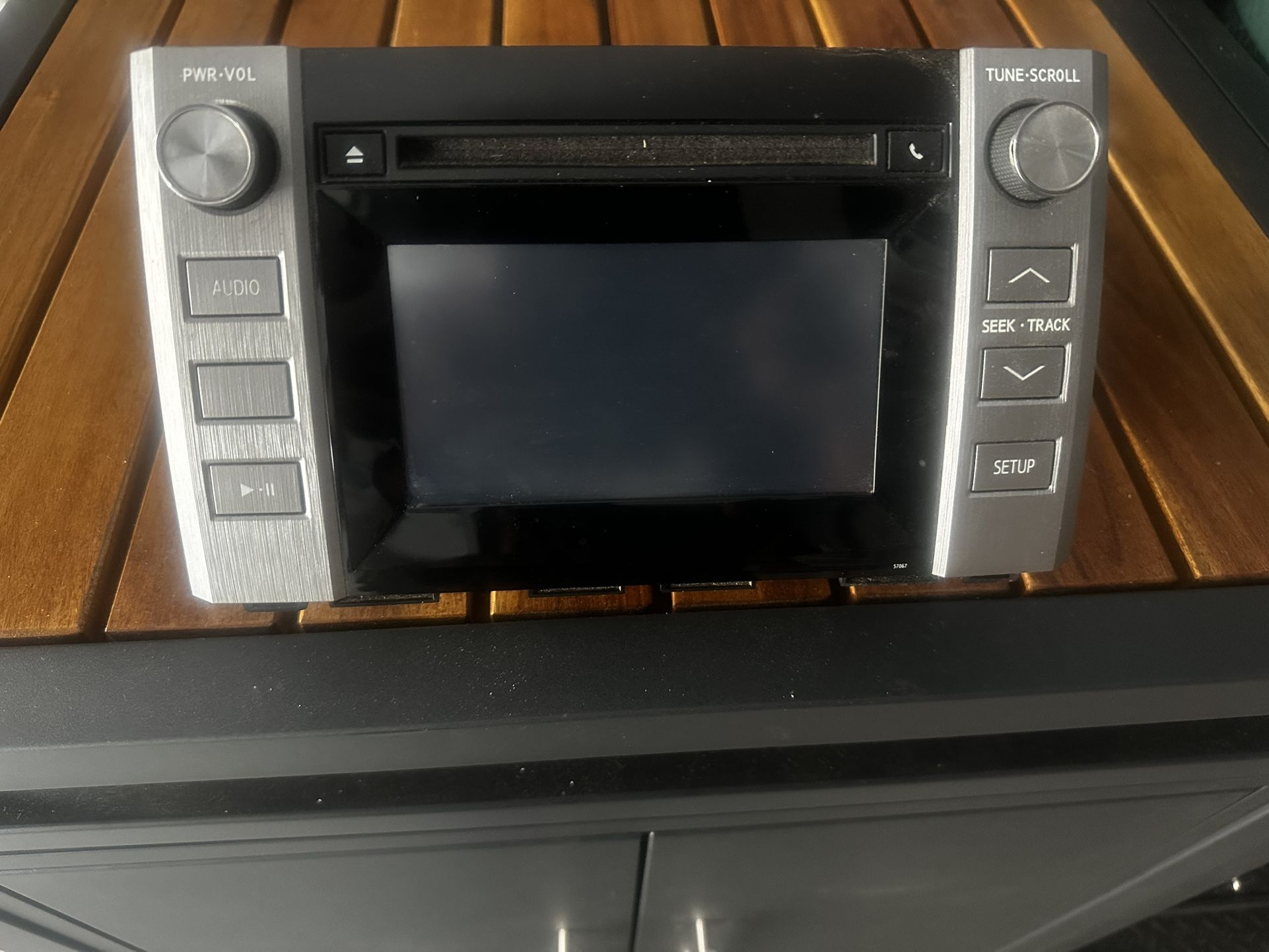 2014 - 2016 Toyota Tundra OEM Radio Receiver