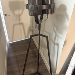 Film-Inspired Lamp