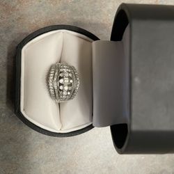 Beautiful Modern Bride Ring Size 7