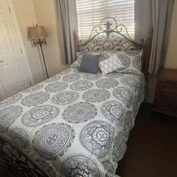 Bedroom Set - Full Size 