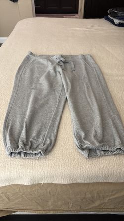 Women’s Capris Size Large