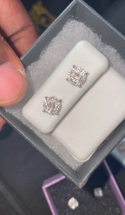 Vs Diamonds Earrings 