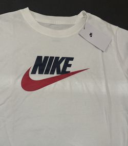 The Nike Tee Size Large