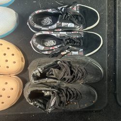 Men’s/ Women’s Shoes!!