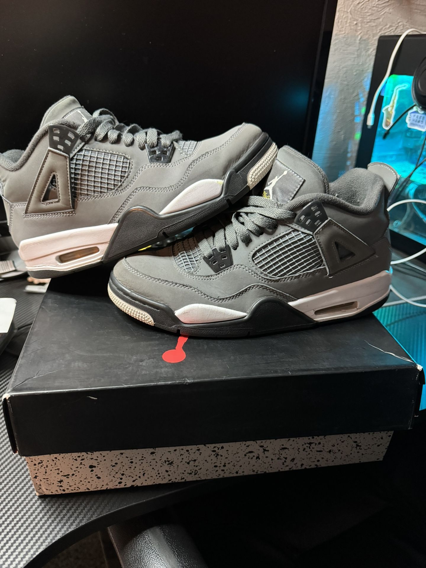Jordan 4 Retro Cool Grey 