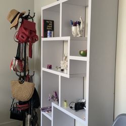 Modern White Wooden Bookshelf