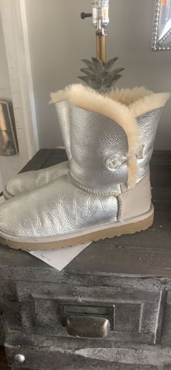 Ugg boots size 6 women’s