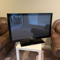 Samsung 42” TV
