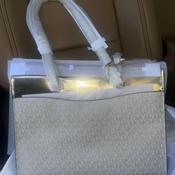 Brand New Michael Kors 