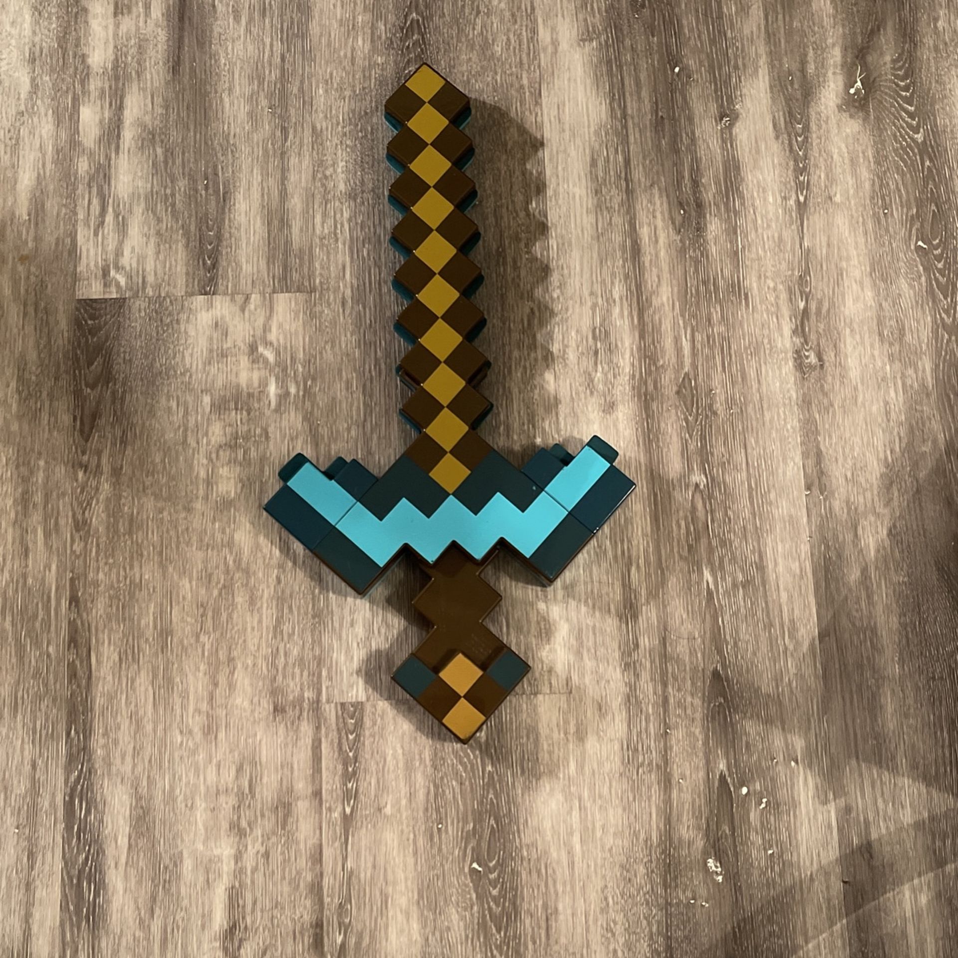 Minecraft Trasforming Sword & Pickaxe
