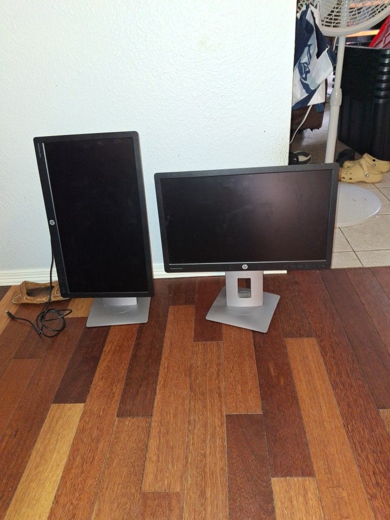 2 Hp Moniters 