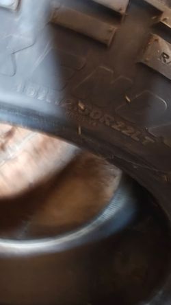35x12.50r22lt tire