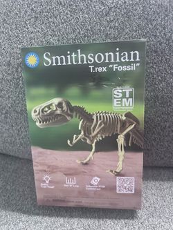Smithsonian T. rex "Fossil" STEM Kit