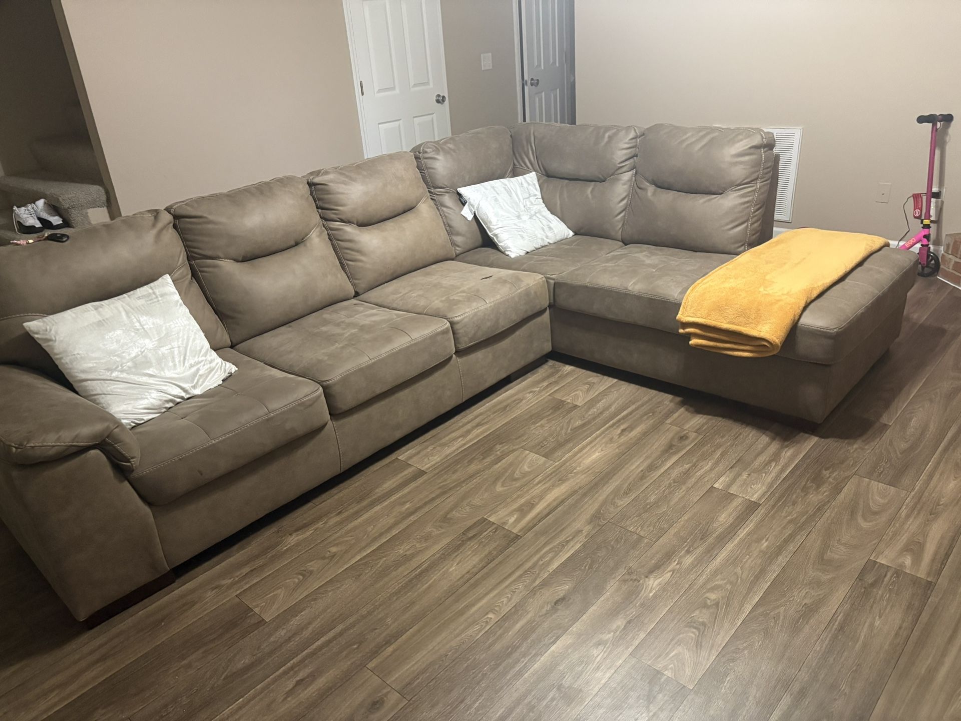 Sectional 