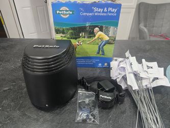 PetSafe PIF00-12917 Stay & Play Compact Wireless Dog Fence W/ Collar 
